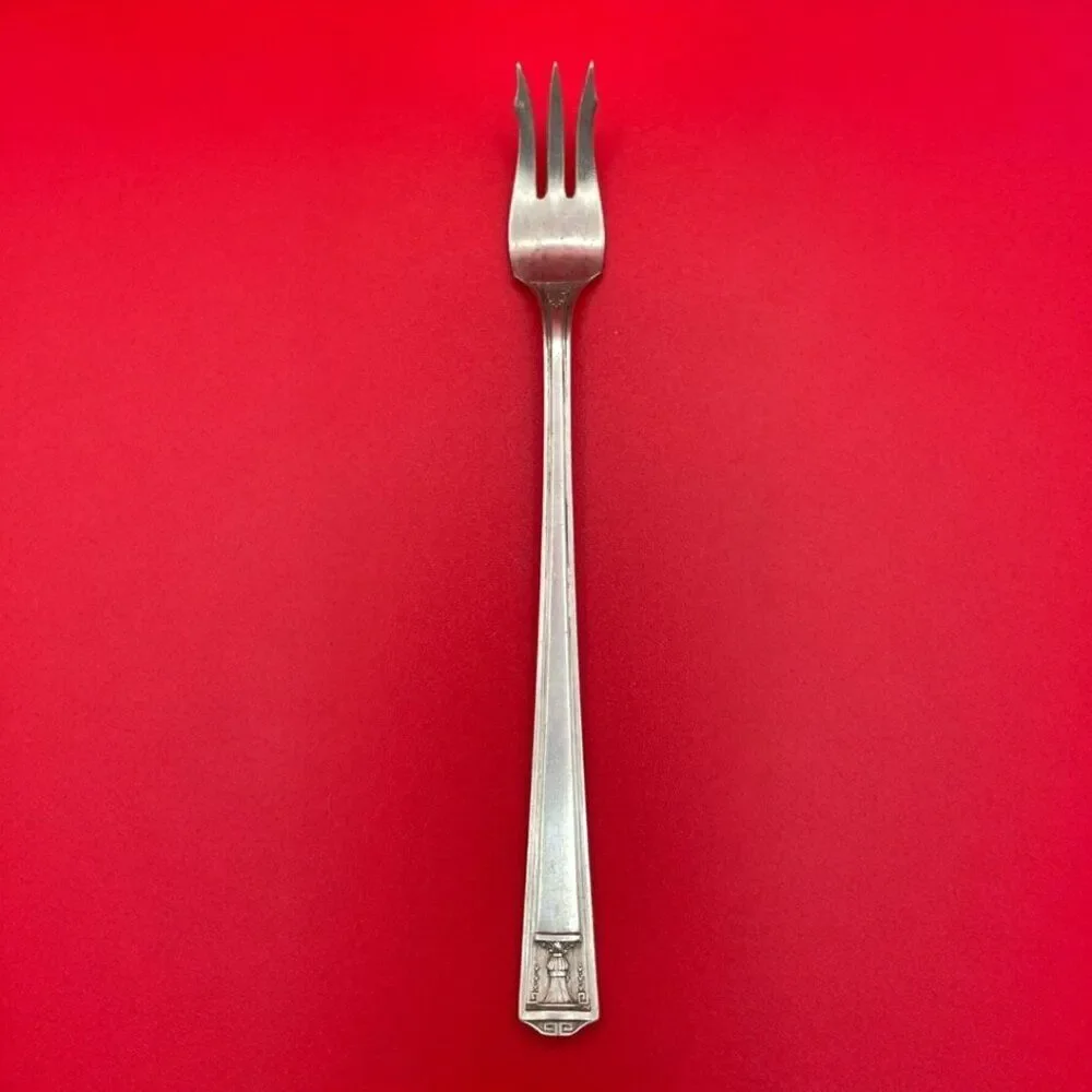 Holmes & Edwards CENTURY International Silver Plate 1923 Flatware  5 pieces